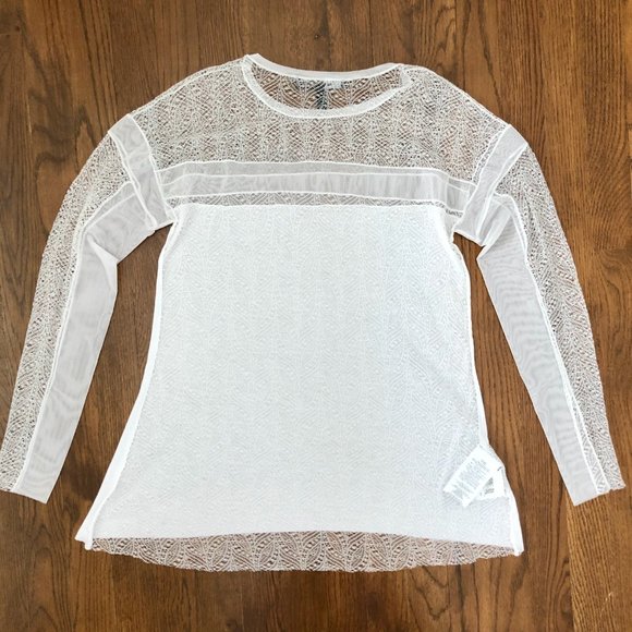 Delicate BCBG Lace Long Sleeve - Picture 7 of 9